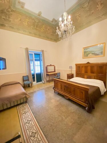 Maison Landolina, Забронировать Гостевой дом Отели Палермо с парковкой, рядом с Ратуша Палермо, Парковка