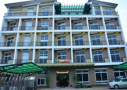 Nwe Waddy Hotel Pyin Oo Lwin, Rezervați Hotel Hoteluri în Pyinoolwin cu parcare, aproape de Purcell Tower, Parcare