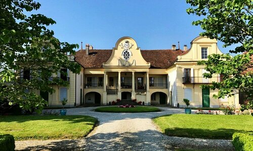 Château de Mathod, Book Pension SPA-hoteller i Vaud, SPA