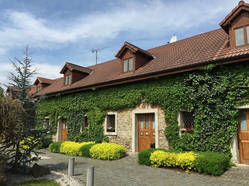 Restaurace A Penzion Ve Stoleti, Забронировать Отель Бероун Центральной Богемии