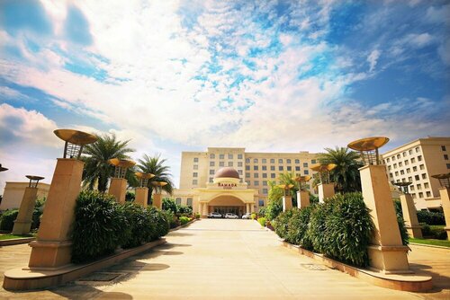 Ramada Plaza by Wyndham Lucknow, Забронировать Отель Отели Лакхнау 3 звезды, 3*