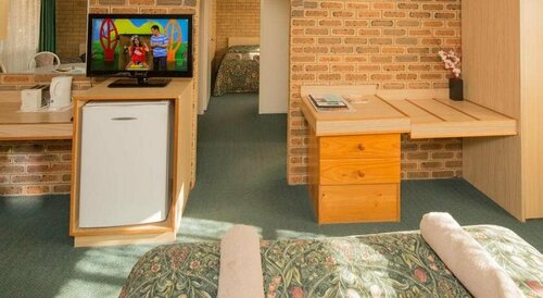 Settlers Motor Inn, Buchen Sie Gasthaus Tenterfield New England NSW
