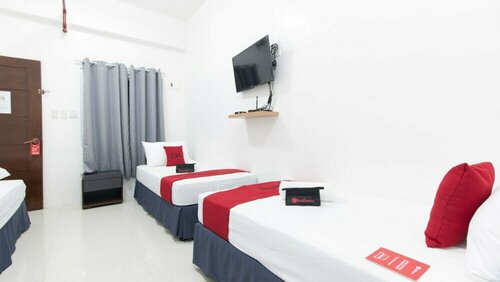 RedDoorz near Liceo De Cagayan University Highschool, Rezerwuj Hotel Hotele w Mindanao z Parkingiem, Parking