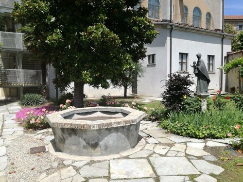 Casa di Ospitalità Religiosa Seminario Vescovile di Alba, Prenota Hotel Alba Langhe