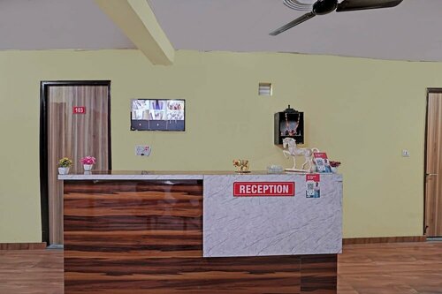 Hotel FNG Metro View, Забронировать Отель Нойда штат Уттар-Прадеш