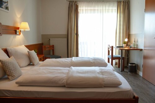 Hotel Restaurant Bastei, Rezervasyon Otel Altmühldorf Bavyera