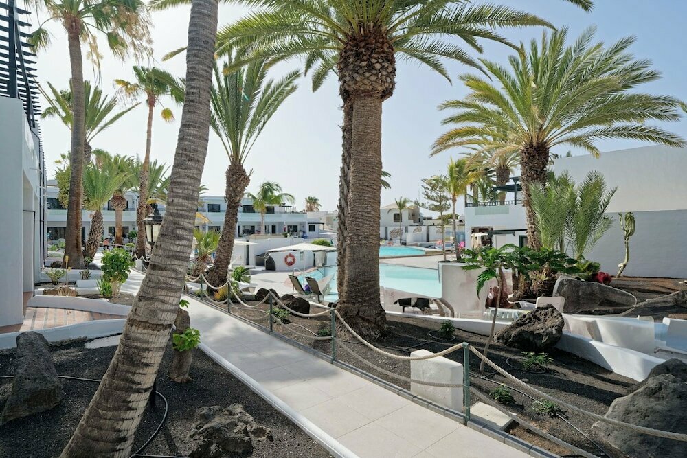 Playa Club Apartments