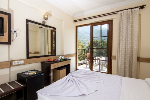 Telmessos Neva Hotel - Halal-Non Alcoholic  Hotel, Rezervovat Hotel Hotely v Fethiye Area s parkováním, Parkování
