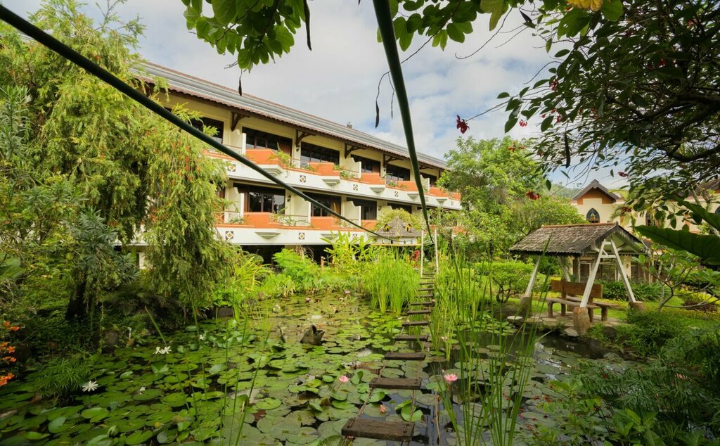 Royal Hotel and Villa Batu