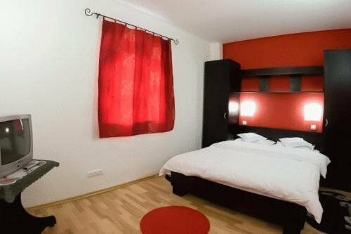 Vila Retezat Sinaia, Забронировать Вилла Отели в центре Синая, в центре