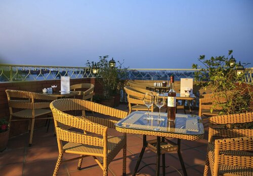 Lucky 3 Hotel & Travel, Забронировать Отель Хоанкием Ханой, рядом с Парк им. Ленина