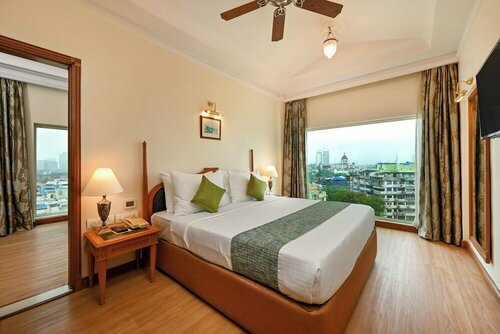 Fariyas Hotel Mumbai , Colaba, Забронировать Отель Бизнес-отели Мумбай, рядом с Арка Ворота в Индию, 4* 5*
