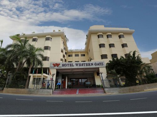 Hotel Western Gatz, Забронировать Отель Отели Андипатти с завтраком, Завтраки