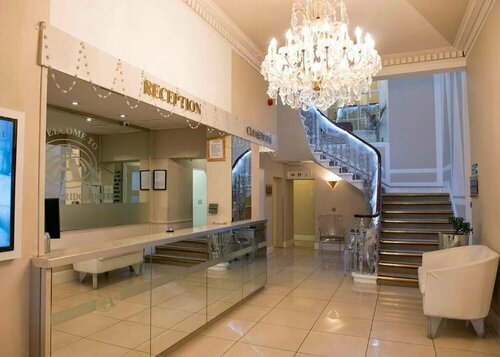 Avonbridge Hotel, Забронировать Отель Отели Гамильтон с парковкой, рядом с Автозаправочный комплекс Hamilton M74, Парковка