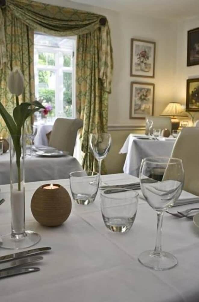 Overcliffe Hotel