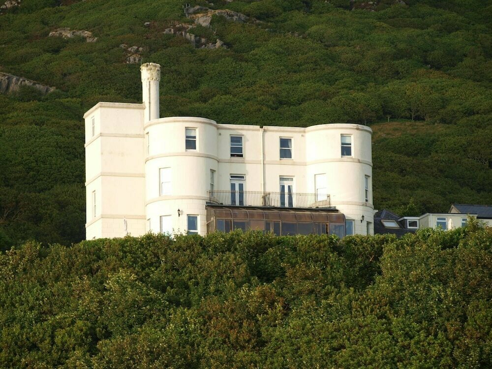 Tŷ’r Graig Castle