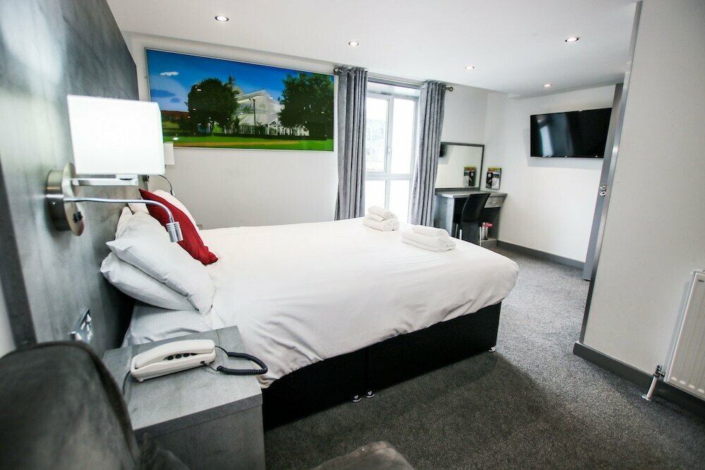 Brunswick Hotel - Book Direct for Best Rates