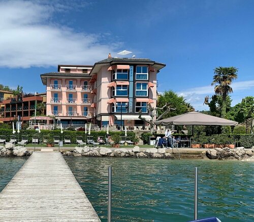 Kriss Internazionale Hotel, Забронировать Отель Бардолино Garda Veneto