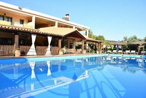 iH Hotels Le Zagare Resort, Book Resort Hotels in Simius with a Pool, Swimming Pool