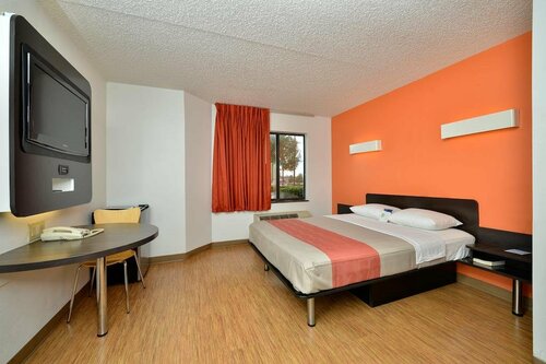 Motel 6 Plano - Preston Point, Rezervați Motel Plano Dallas - Fort Worth Metropolitan Area