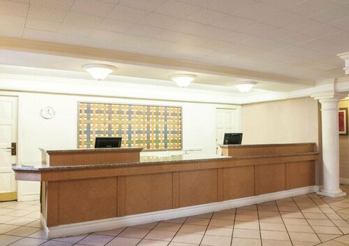 La Quinta Inn by Wyndham New Orleans Veterans / Metairie, Book Hotel Metairie Louisiana