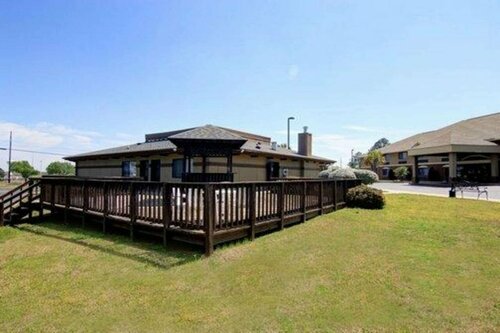 Comfort Inn & Suites - near Robins Air Force Base Main Gate, Reserva ahora Hotel Hoteles en Warner Robins con piscina, Piscina