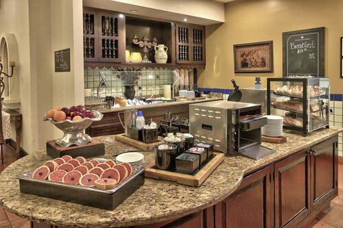 Hilton Garden Inn Las Cruces, Забронировать Отель Лас-Крусес Нью-Мексико, рядом с Fresenius Medical Care at Memorial Medical Center