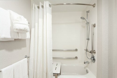Holiday Inn Express Hotel & Suites Fort Lauderdale Airport/Cruise Port by IHG, Забронировать Отель Форт-Лодердейл Broward County