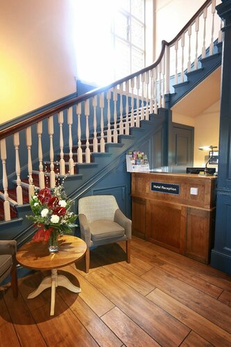 Talardy, St Asaph by Marston’s Inns, Book Pension Hoteller i North Wales med parkering, Parkering