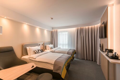 Holiday Inn Express - Wuppertal - Hauptbahnhof by IHG, Забронировать Отель Вупперталь Северный Рейн-Вестфалия, рядом с Kontakthof