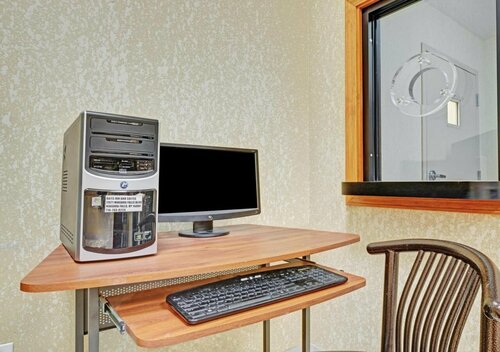Days Inn & Suites Niagara Falls/Buffalo, Book Hotel Hoteller i New York State med morgenmad, Morgenmad