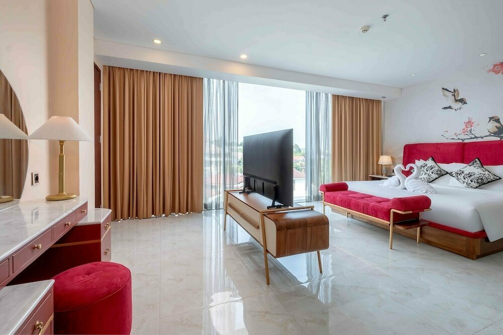 Grand Edge Hotel Semarang - CHSE Certified