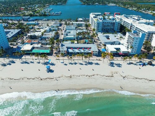 Hollywood Beach Resort- Beautiful Large Studio