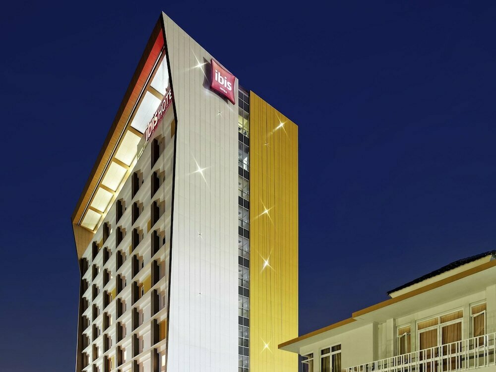 Ibis Padang