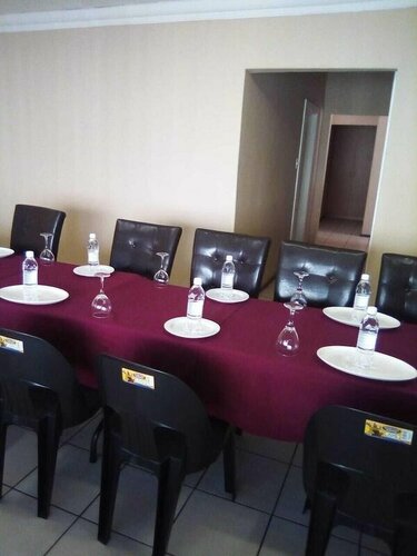 FIHE BnB GUEST HOUSE, Prenota Bed & breakfast Hotel a Benoni con colazione, Colazione
