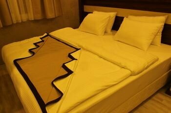 Azd House Hotel