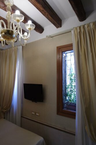 Hotel Paganelli, Book Hotel Castello Venice