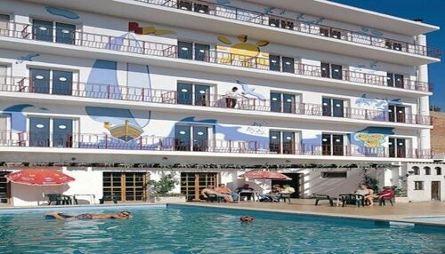 Hotel Mediterrani Express, Varaa Hotelli Calella Costa del Maresme