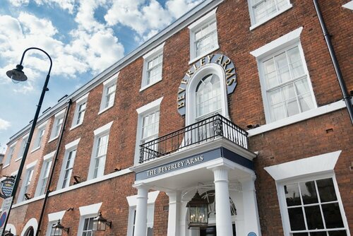 The Beverley Arms Hotel, Забронировать Отель Отели Восточного райдинга Йоркшира с парковкой, Парковка