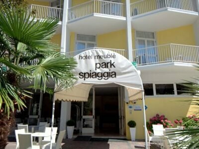 Hotel Park Spiaggia, Забронировать Отель Отели Centro Storico с парковкой, Парковка
