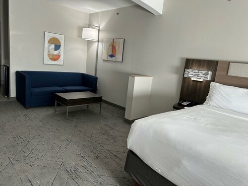 Holiday Inn Express Hotel & Suites Ennis by IHG, Забронировать Отель Эннис Dallas - Fort Worth Metropolitan Area