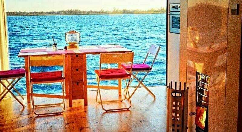 Ht Houseboats