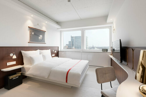 Ruby Luna Hotel Dusseldorf by IHG, Забронировать Отель Карлштадт Дюссельдорф, рядом с Mahn- und Gedenkstätte für die Opfer des Nationalsozialismus