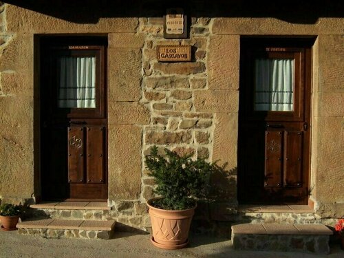Los Cascayos, Prenota Hotel Tanes Asturie