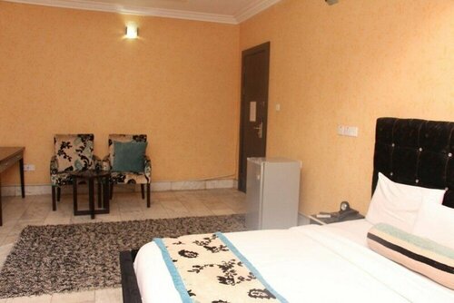Kenfeli International Palmbeach Hotel, Book Hotel Hoteller i Kaduna med parkering, Parkering