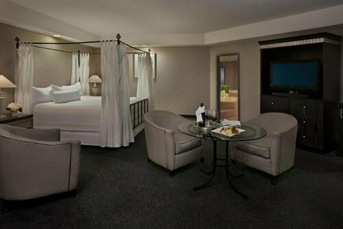 White Oaks Resort & Spa, Забронировать Курортный отель Ниагара-он-те-Лейк Niagara Falls and Wine Country