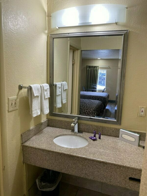 Quarters Inn and Suites