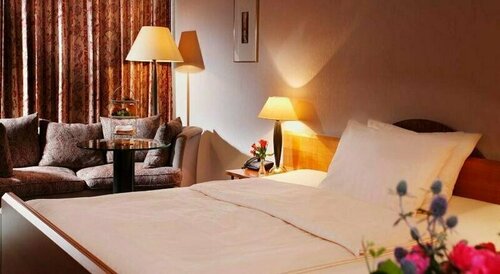 Kurpark-Hotel, Забронировать Отель Бад-Зальцуфлен Teutoburg Forest