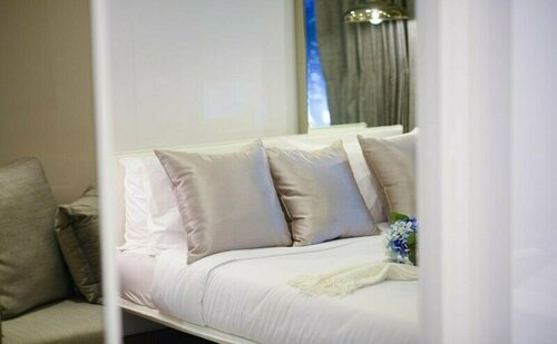 Hyde Sukhumvit 11 Bangkok, Забронировать Хостел Бангкок провинция Бангкок, рядом с Ресторан Cabbages &amp; Condoms