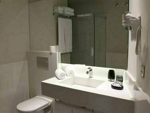 Apartamentos Sevilla Centro, Забронировать Отель Севилья провинция Севилья, рядом с Мост Триана